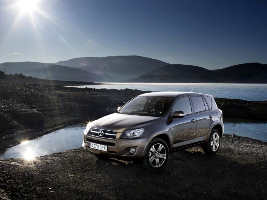 Toyota RAV4 2008 года  (фото 20 из 25)